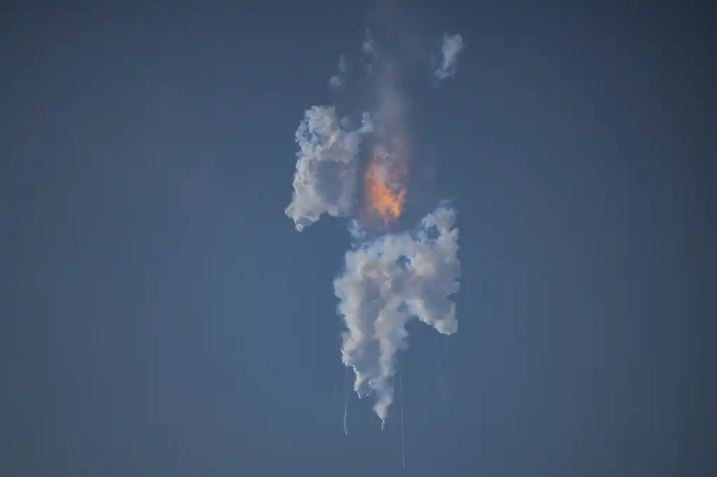 &#8216;Starship&#8217;, el cohete más grande del mundo, explota momentos después de su despegue