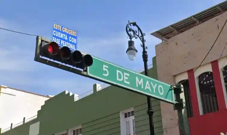 Siguen confusiones por cambios a la circulación en la 5 de Mayo