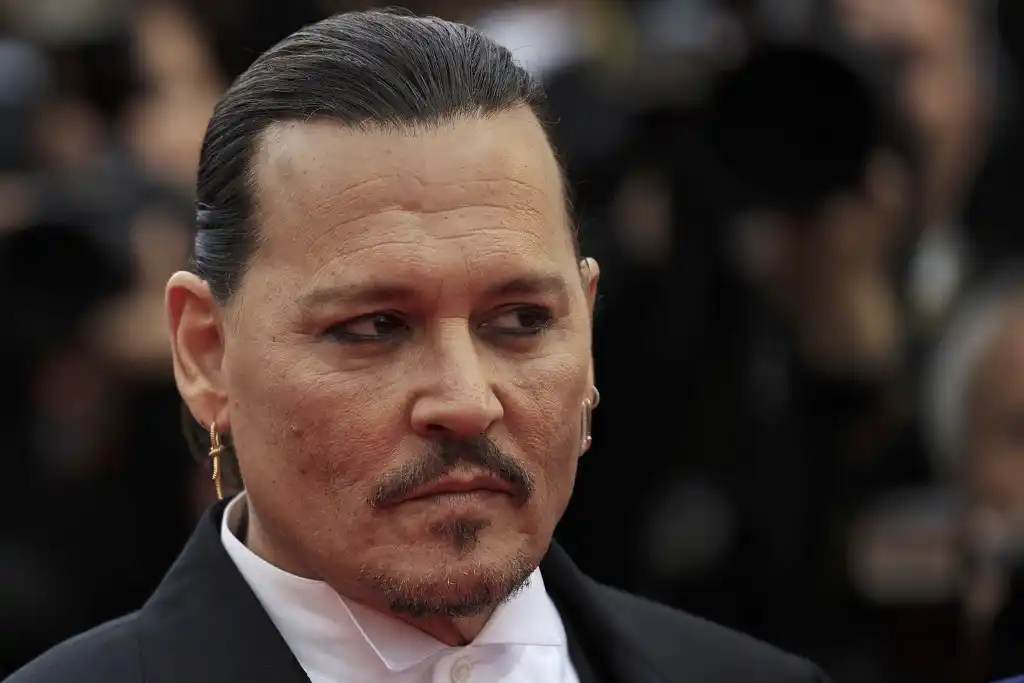 Trabajadores del cine francés repudian presencia de Johnny Depp en Cannes