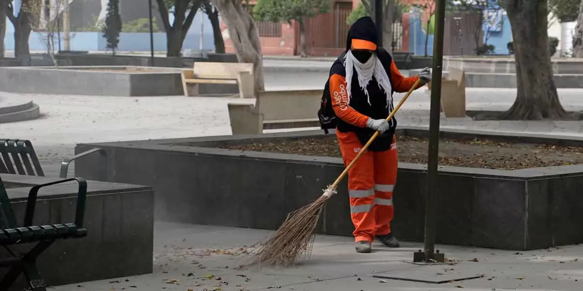 En tres días, sólo a Puebla capital el Popo mandó 14 toneladas de ceniza