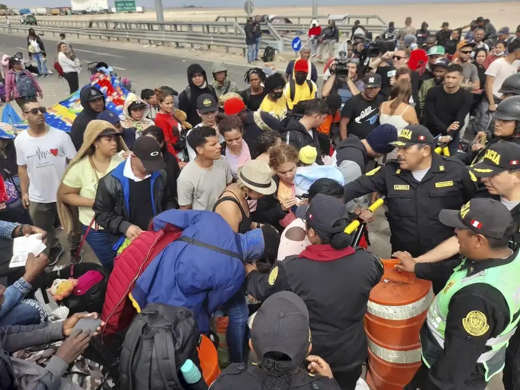 Peru, medidas contra migrantes