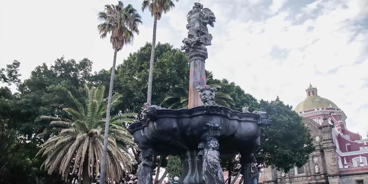 Reparar la Fuente San Miguel costará 350 mil pesos destruida por mujeres en marzo