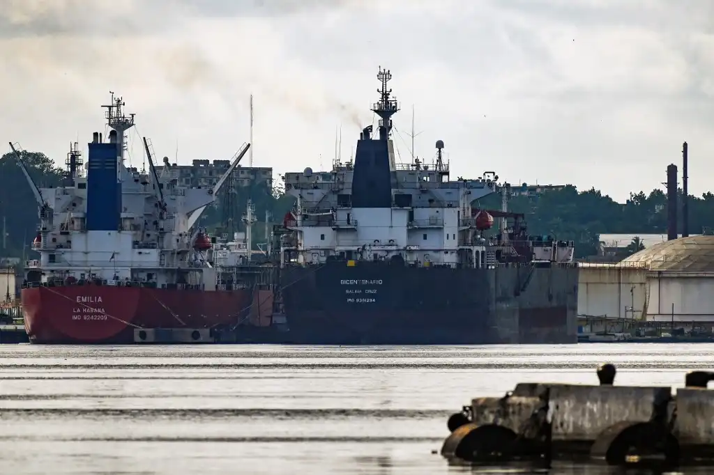 Cuba alivia su déficit de combustible con embarques de Rusia y México