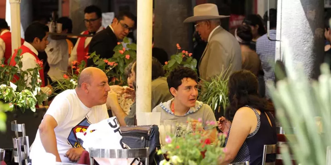 Restauranteros poblanos esperan repunte de 40% más por festejos a PAPÁ