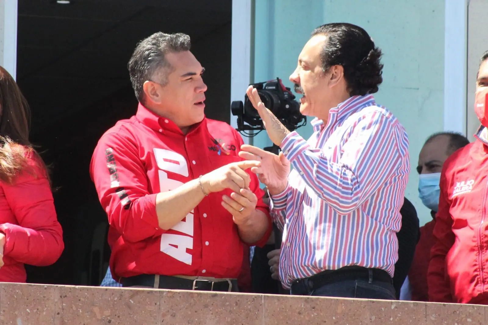 Omar Fayad, ex gobernador de Hidalgo, renuncia al PRI; seguirá en política, dice