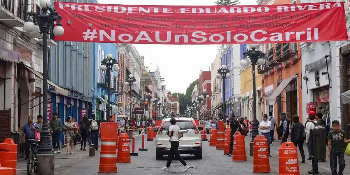 peatones centro puebla