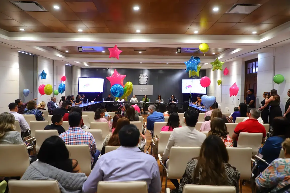 DIF Aguascalientes entrega custodias preadoptivas a nuevas familias