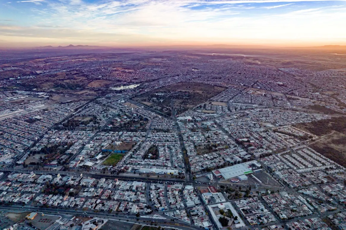 Aguascalientes, Guanajuato, Querétaro, Michoacán y San Luis Potosí forman parte del Gran Bajío, que es una iniciativa empresarial que impulsa a compañías de estos estados para que alcancen su máximo potencial