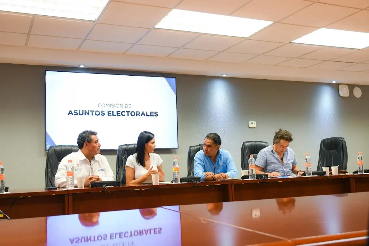 Analizan diputados iniciativas para reformar el Código Electoral de Aguascalientes
