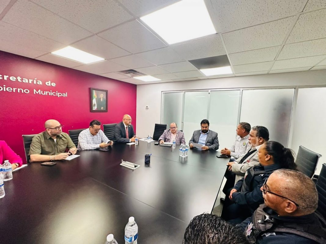 Autoridades municipales sostuvieron mesa de trabajo con la Asociación de Policías de Tijuana