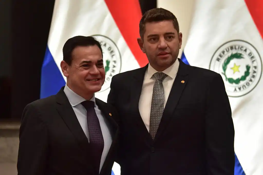 Paraguay mantendrá relación con Taiwán y reabrirá embajadas en Israel y Venezuela
