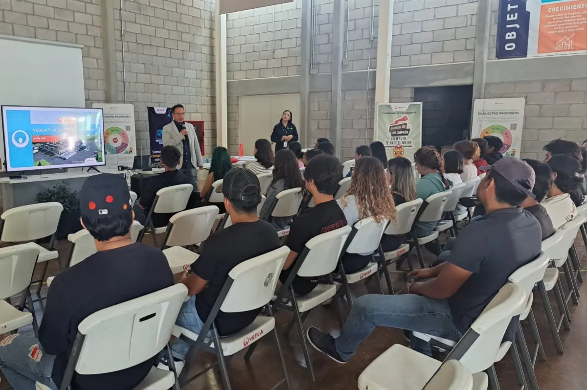 Veolia Aguascalientes recibe a estudiantes de la UPA