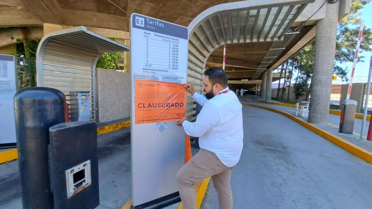 Continúa sin costo estacionamiento del aeropuerto de Tijuana