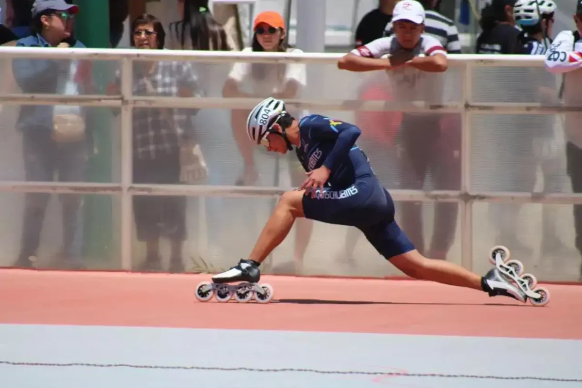 Patinadores hidrocálidos lucen en campeonato nacional de patinaje de velocidad