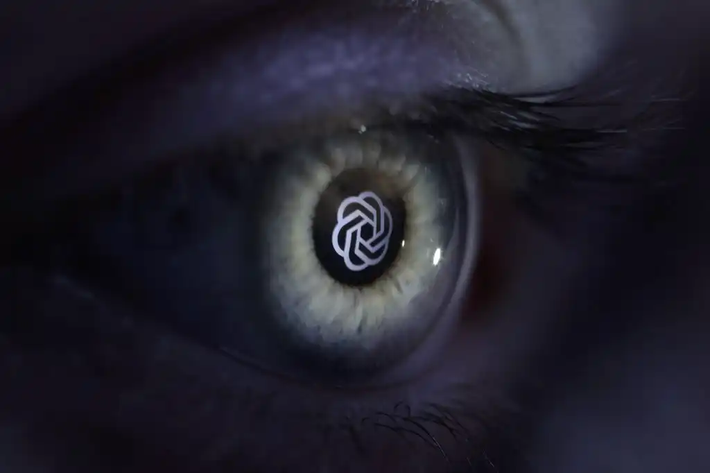 robo contenidos bot OpenAI