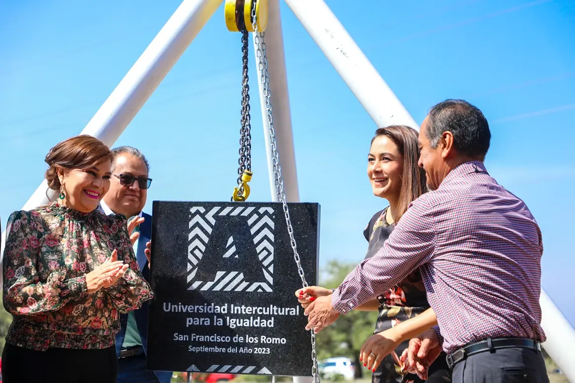 En Aguascalientes, colocan la primera piedra de la Universidad Intercultural para la Igualdad
