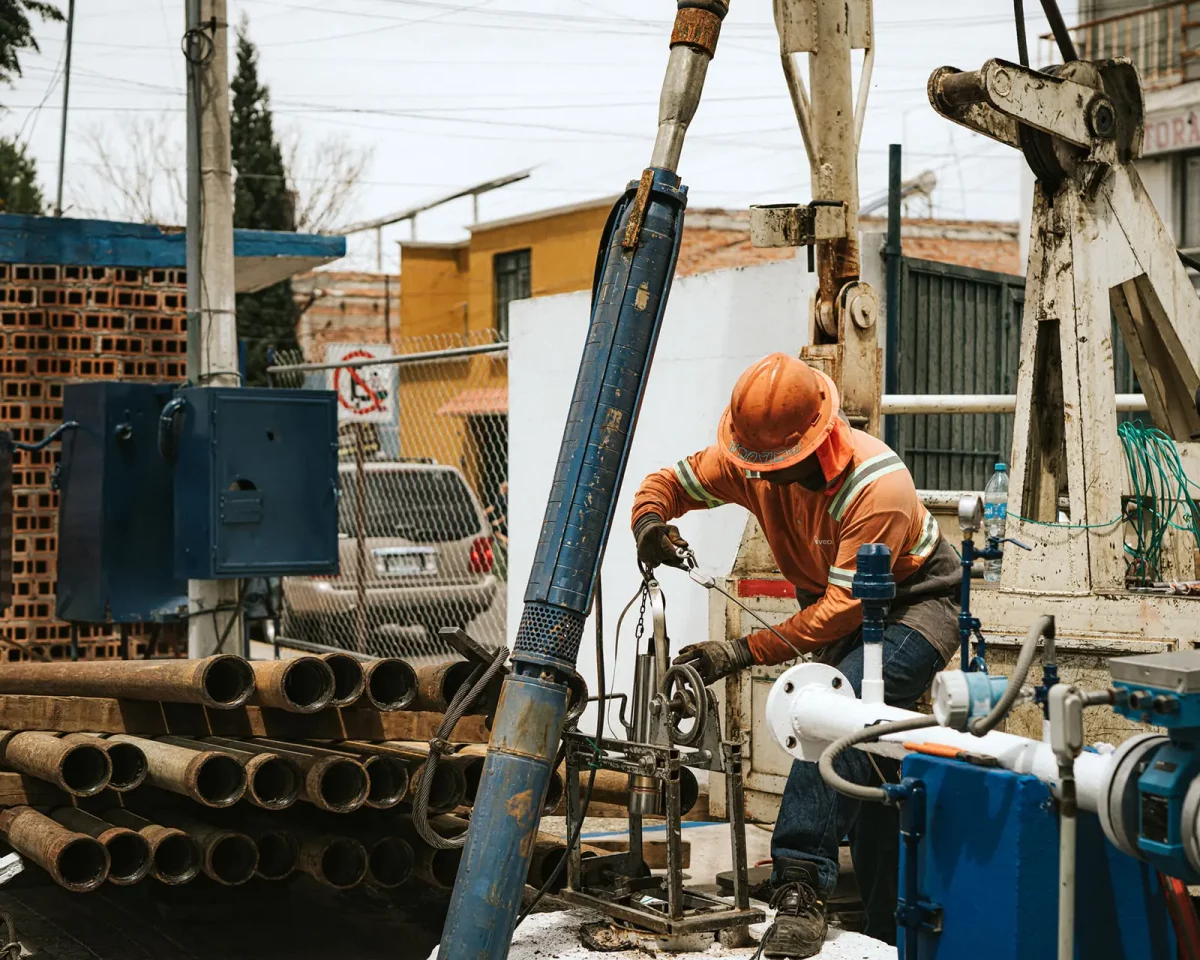 Aplica Veolia programa de mantenimiento y reparación de pozos