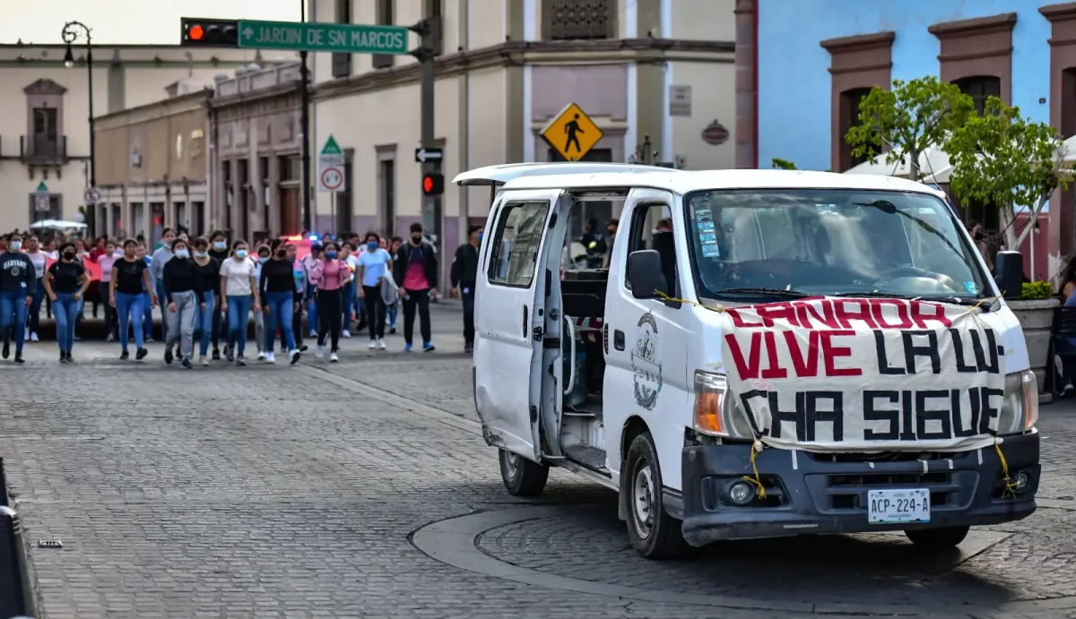 Anuncian cierres viales por marcha de normalistas en Aguascalientes