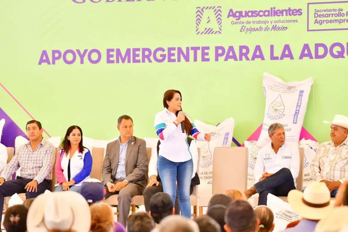 Entregan semilla de avena a productores de Aguascalientes