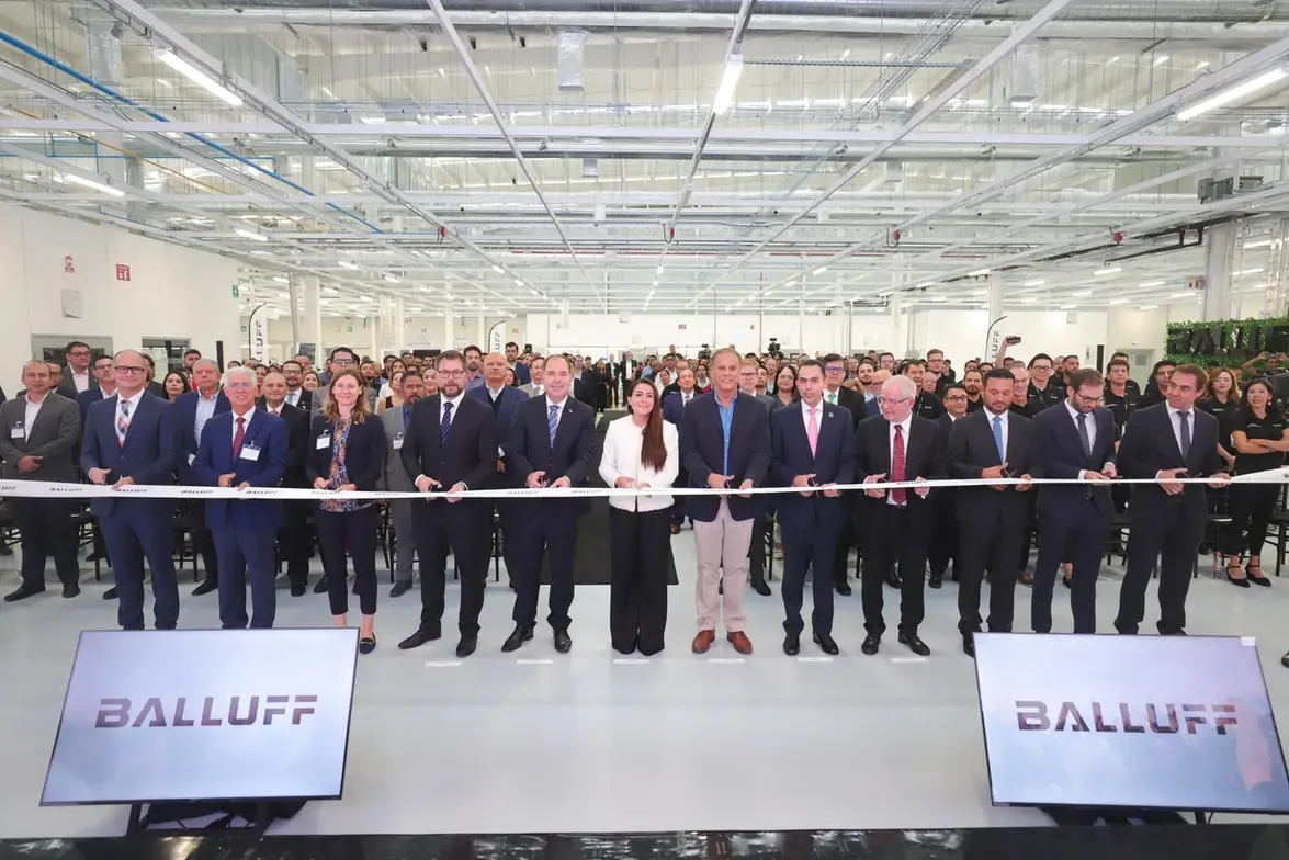 Tere Jiménez, gobernadora de Aguascalientes, inaugura nueva planta de BALLUFF