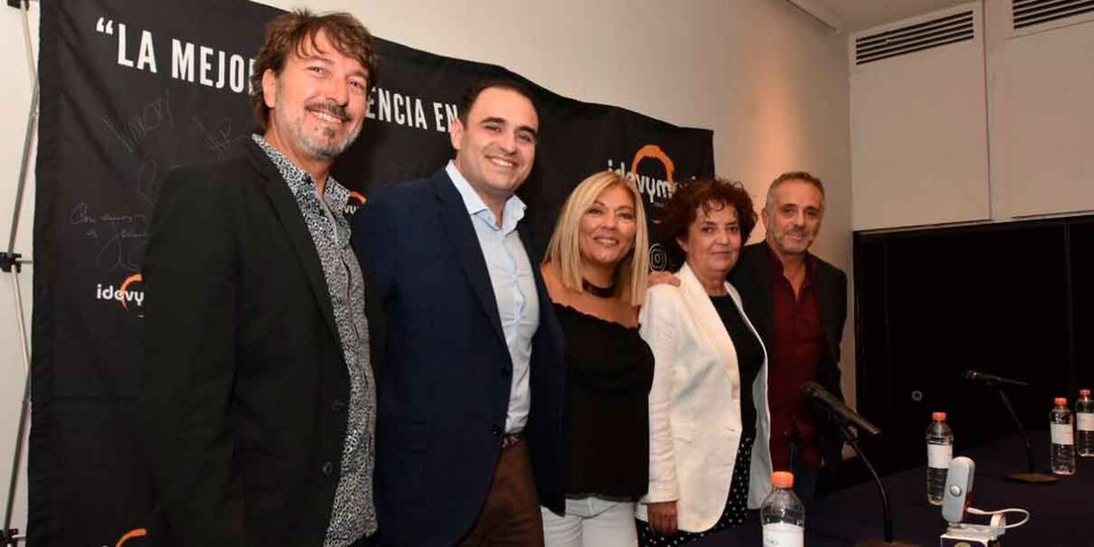 “Hogar del Sol” brilla con presentaciones de Mocedades y Luis Miguel