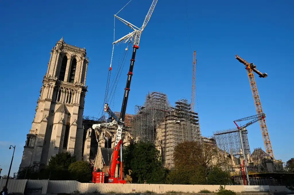 Reconstrucción de Notre Dame