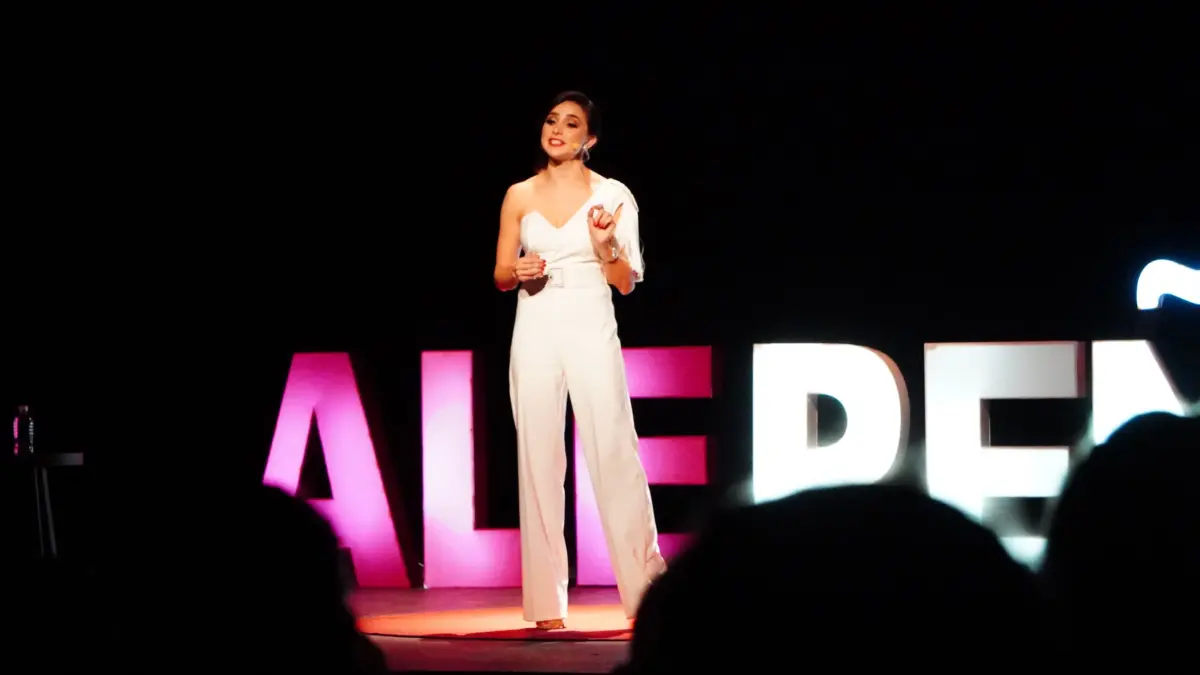 Ale Peña presenta su informe como regidora de Aguascalientes