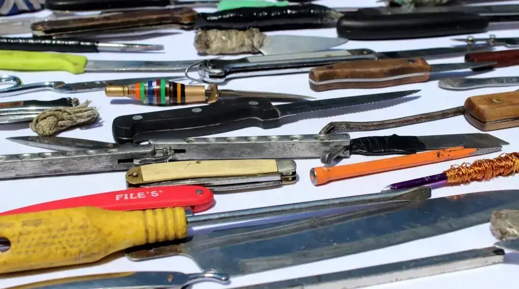 Ya se puede castigar con cárcel la portación de armas blancas en Aguascalientes