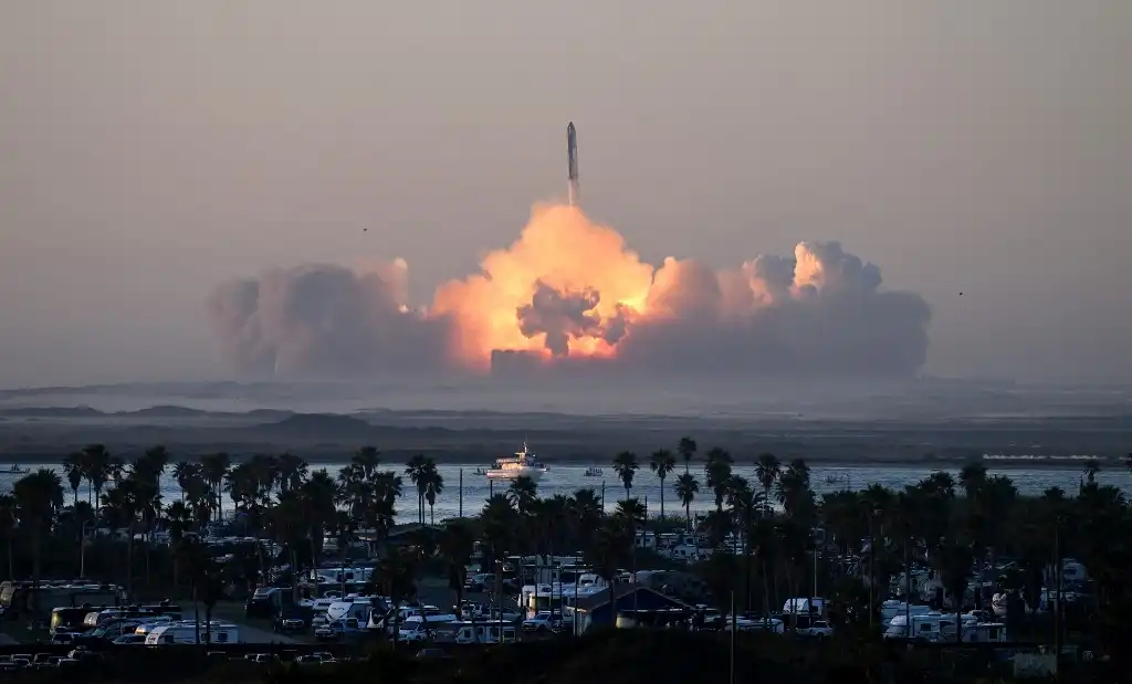 SpaceX lanza por segunda vez el cohete Starship tras una explosión