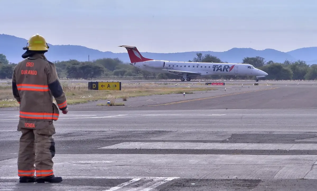 Inaugura aerolínea TAR, vuelos a Puerto Vallarta, Monterrey y Hermosillo que ampliarán la oferta y tráfico de pasajeros