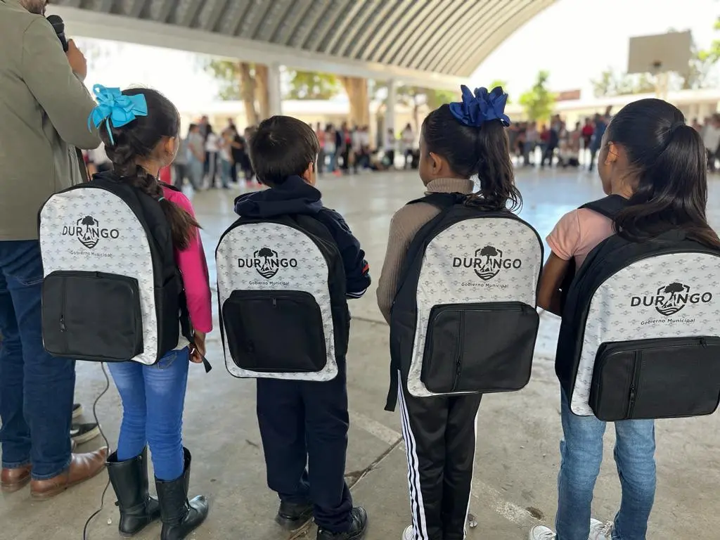 Entregarán “mochulas” a las escuelas del medio rural