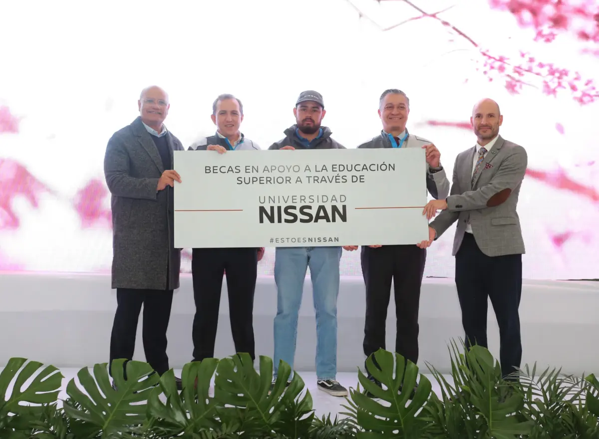 IEA y Nissan forman programa de becas para jóvenes