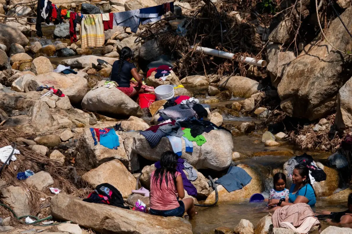 Sin suministro de agua y luz en Acapulco