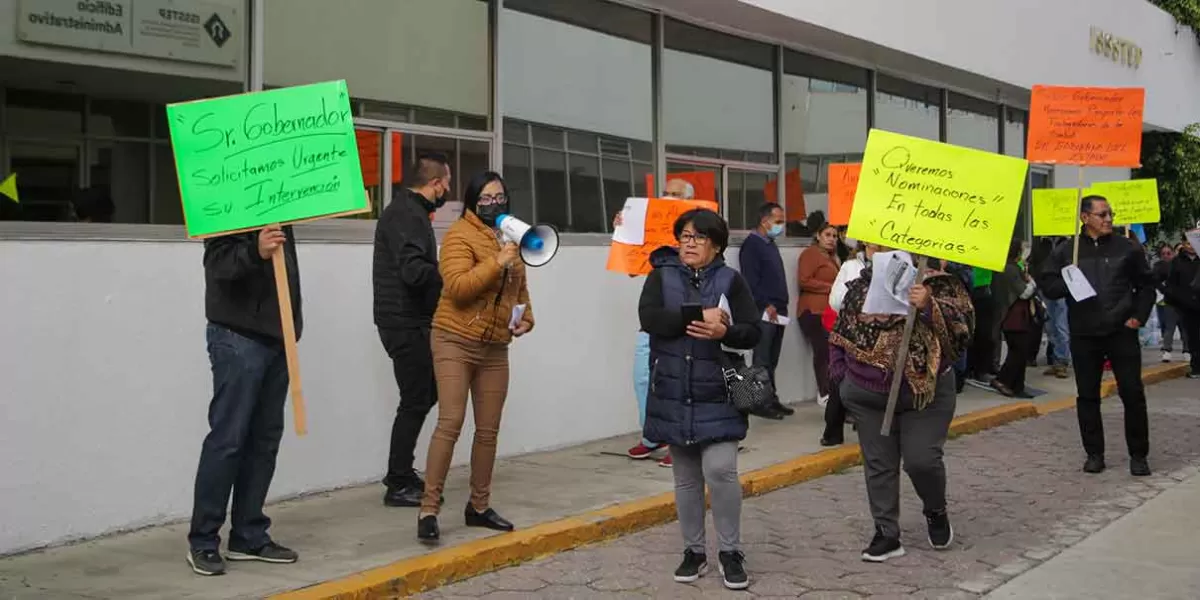 Trabajadores del Issstep siguen con revisión salarial de 2023