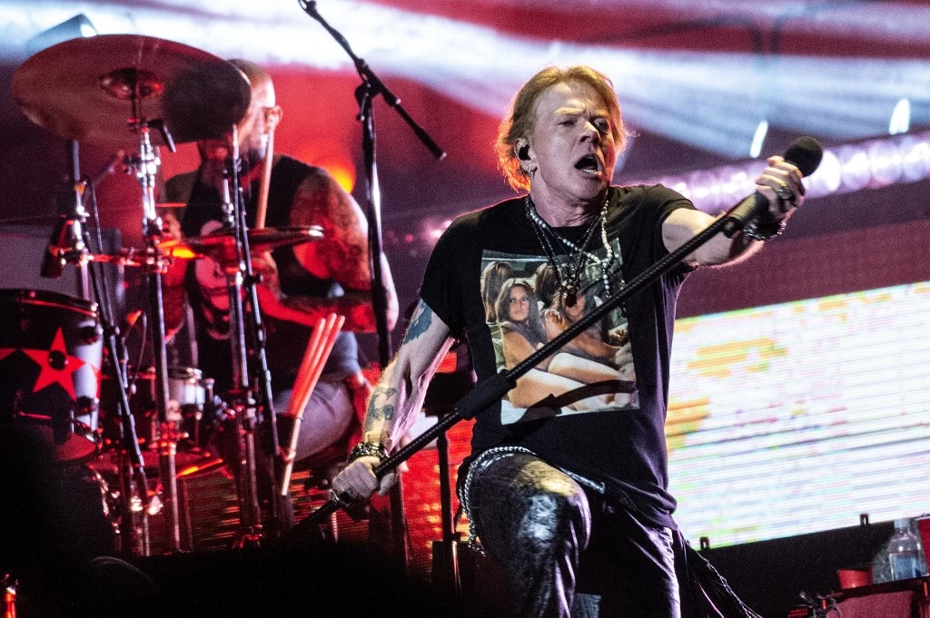 axl rose agresión sexual