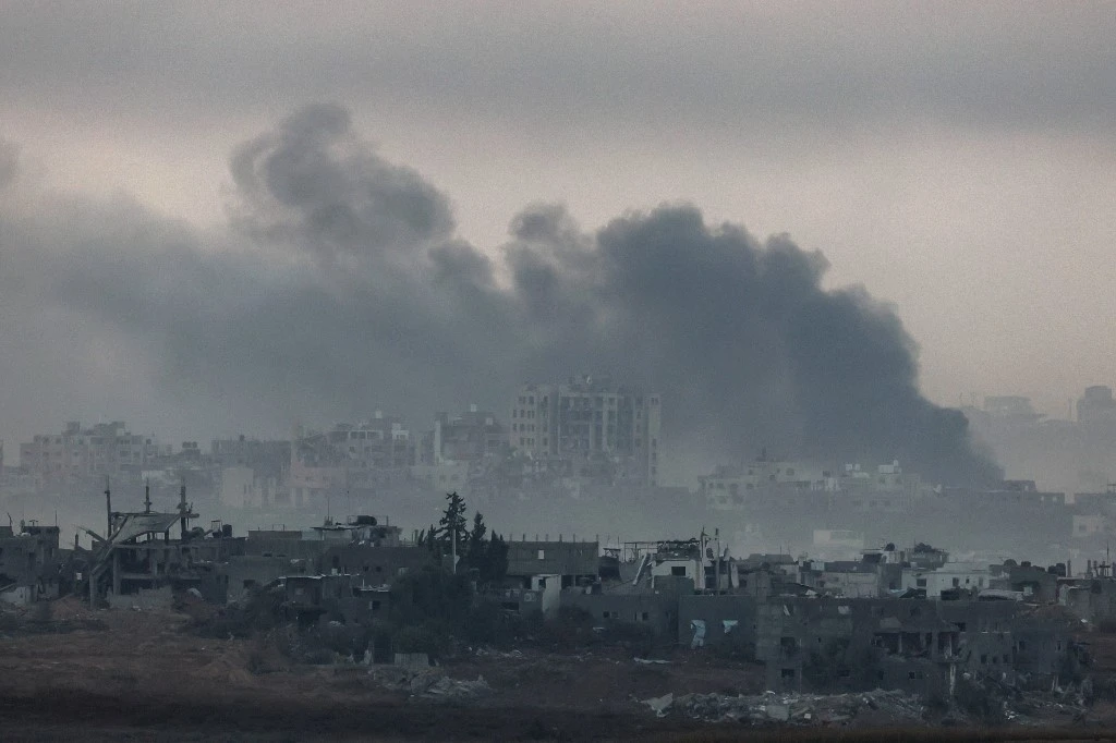 En Gaza los muertos ascienden a 15,899 y 42,000 heridos tras fin de la tregua