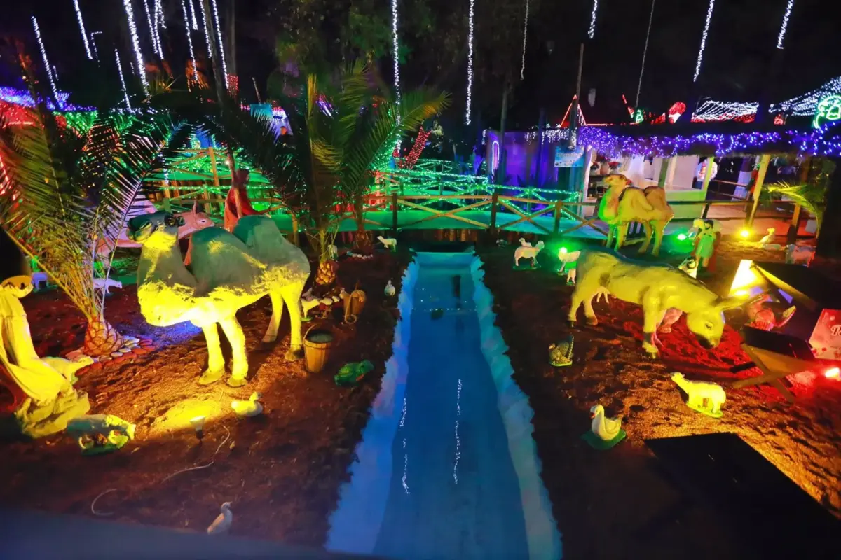 Encienden alumbrado e inauguran Nacimiento del Parque Guadiana