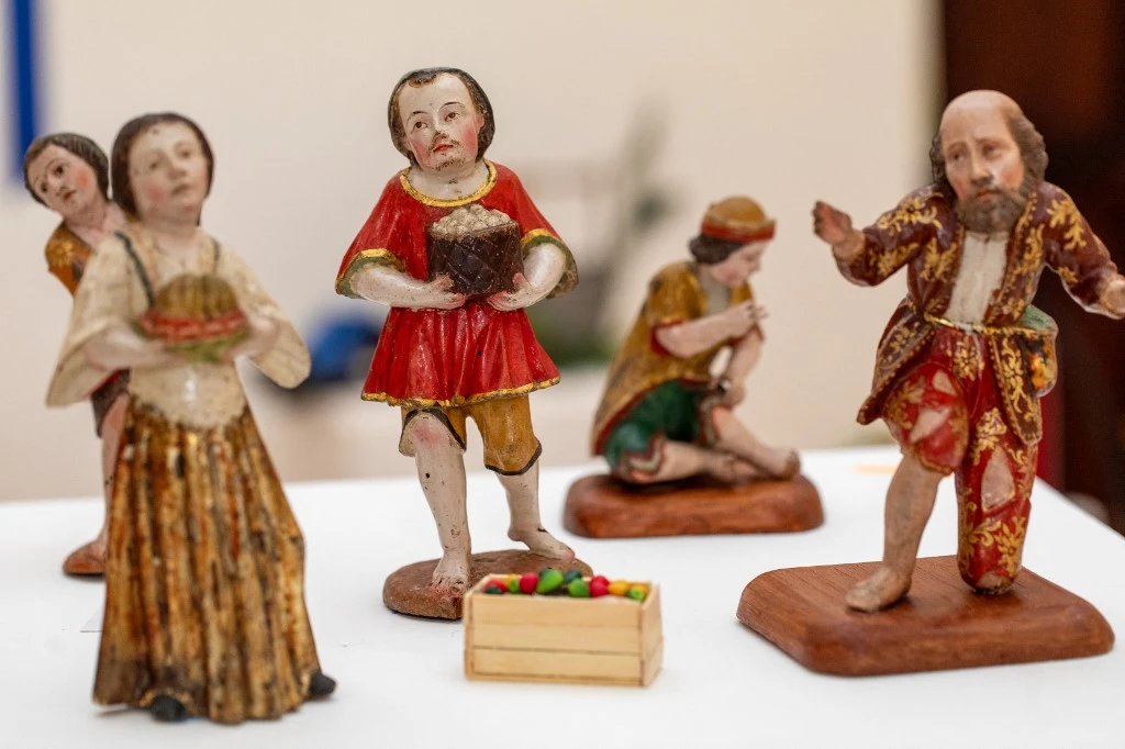 Una mujer ensangrentada y un niño decapitado, personajes de un pesebre en Ecuador de tres siglos