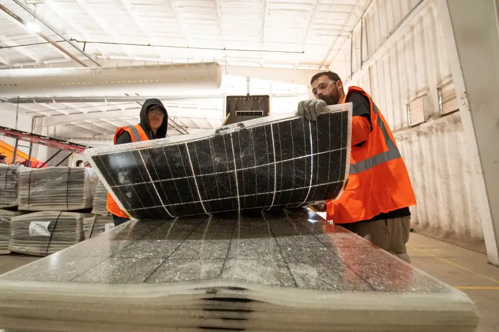 Así es el reciclaje de paneles solares: &#8216;Hacemos algo llamado minería urbana&#8217;