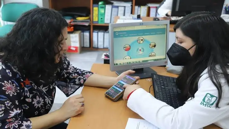 Recomiendan a pacientes con hipertensión y diabetes, moderarse en alimentos y bebidas