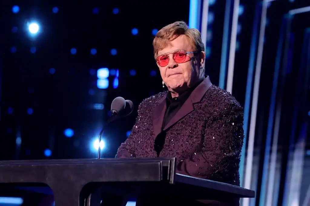 Elton John subasta