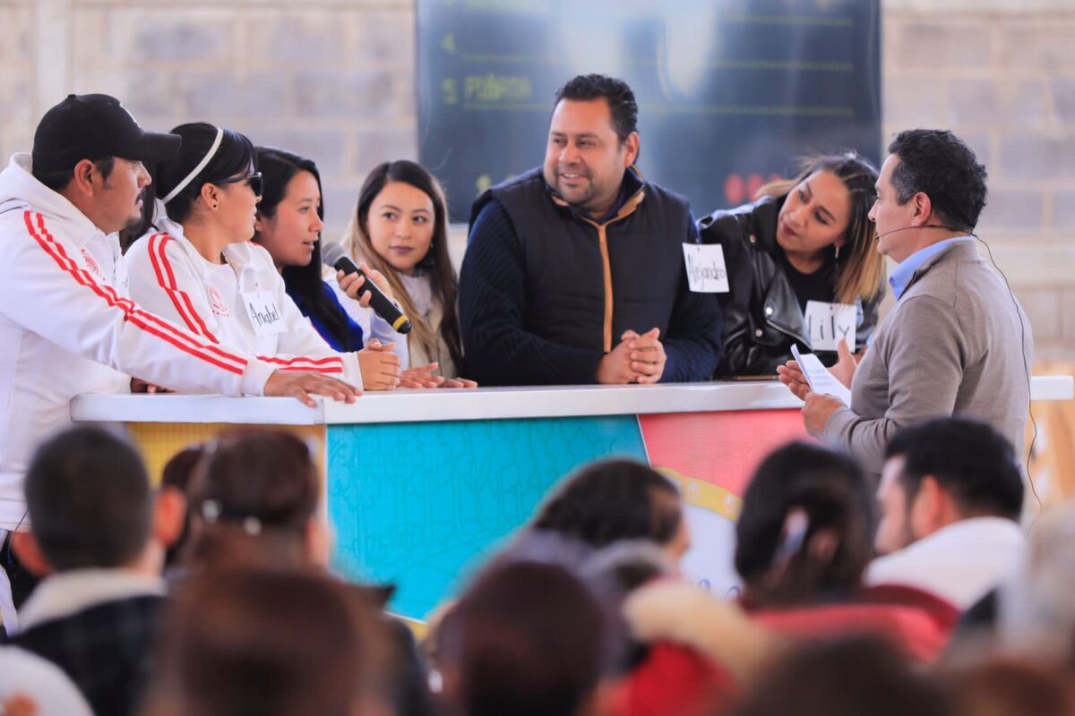 Familias participan en &#8220;100 duranguenses dijeron&#8221;, dan a conocer sus propuestas para el Presupuesto Participativo 