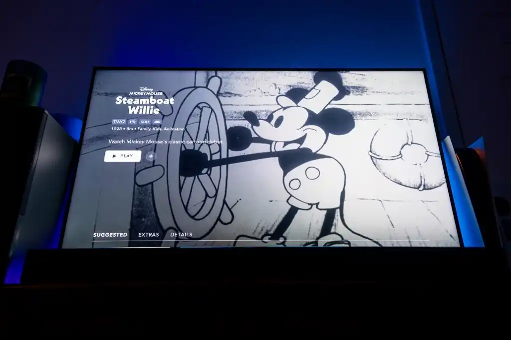 Mickey Mouse se estrena como actor de películas de terror de bajo presupuesto