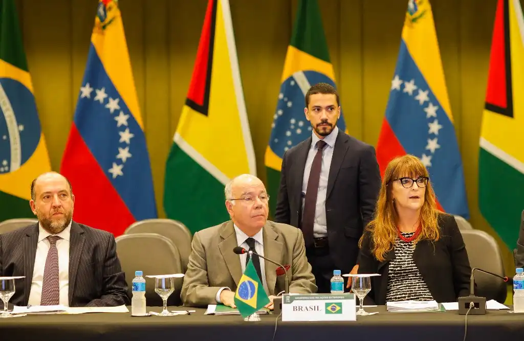 Guyana y Venezuela dialogan en medio de tensiones por el Esequibo