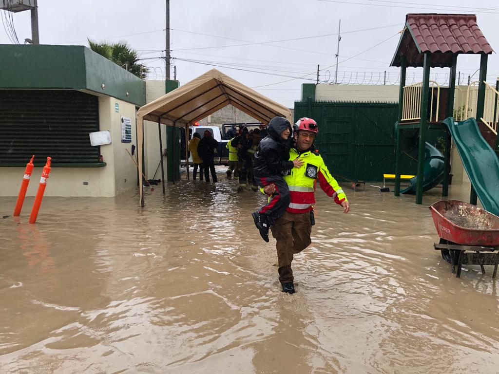 Ayuntamiento Resguarda 140 Personas Tras Evacuación Escolar