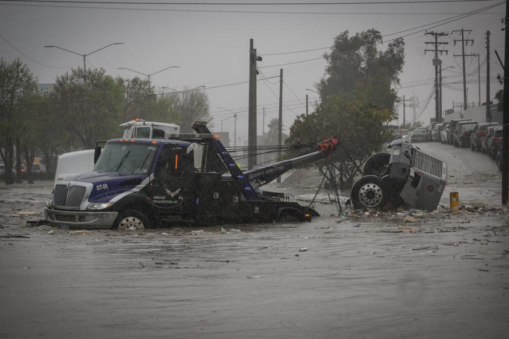 Más de 227 llamados recibió bomberos tras fuertes lluvias