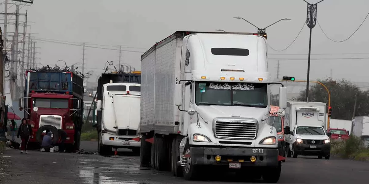 Robos en carreteras de Puebla también es por la industria informal