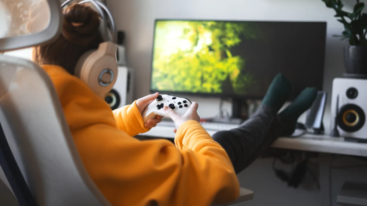 Los jugadores de videojuegos corren el riesgo de perder la audición, advierten especialistas