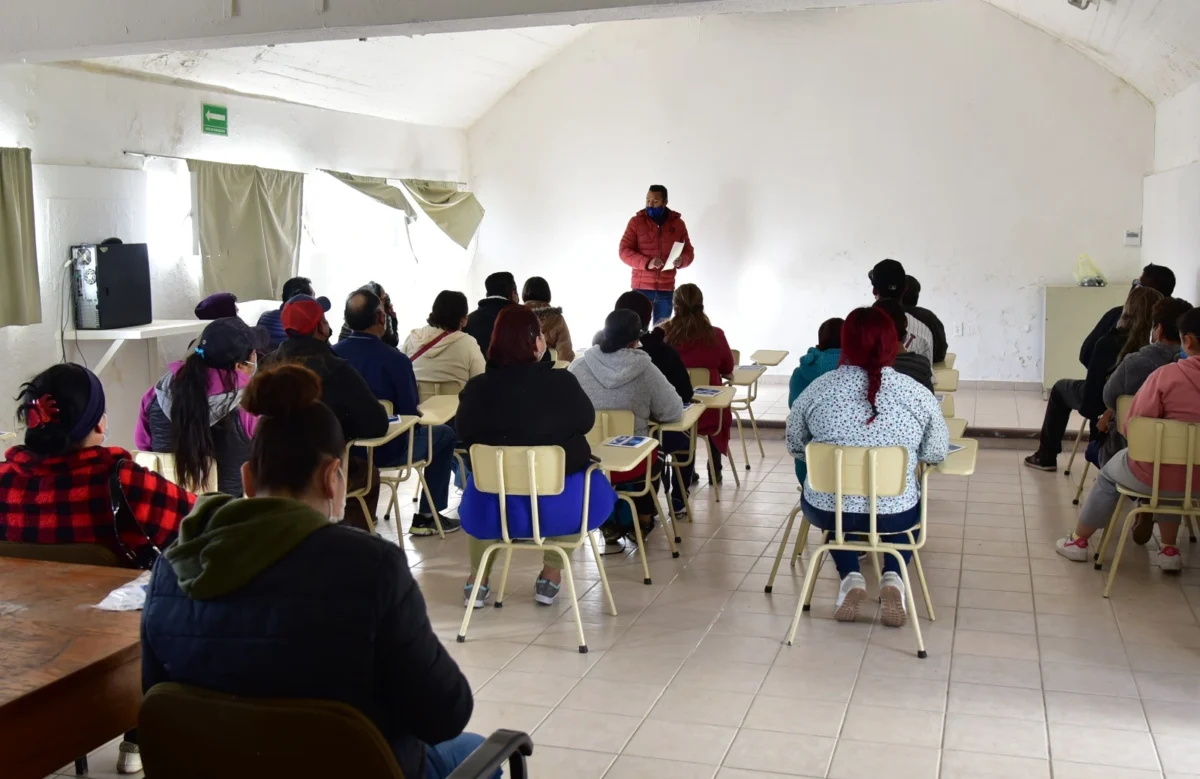 Capacitación sobre la correcta disposición de los residuos sólidos urbanos.