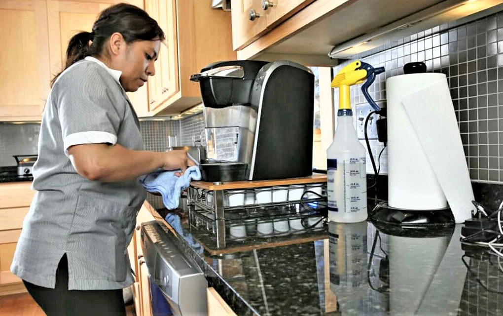 Persona trabajadora del hogar.